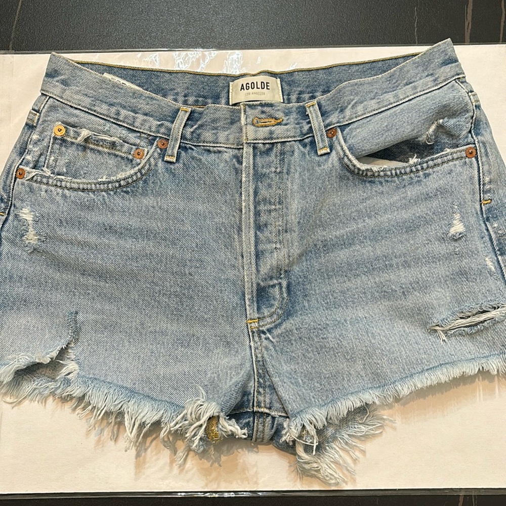 Agolde denim button up distressed shorts size 28. New without tags.